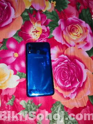 Samsung A20